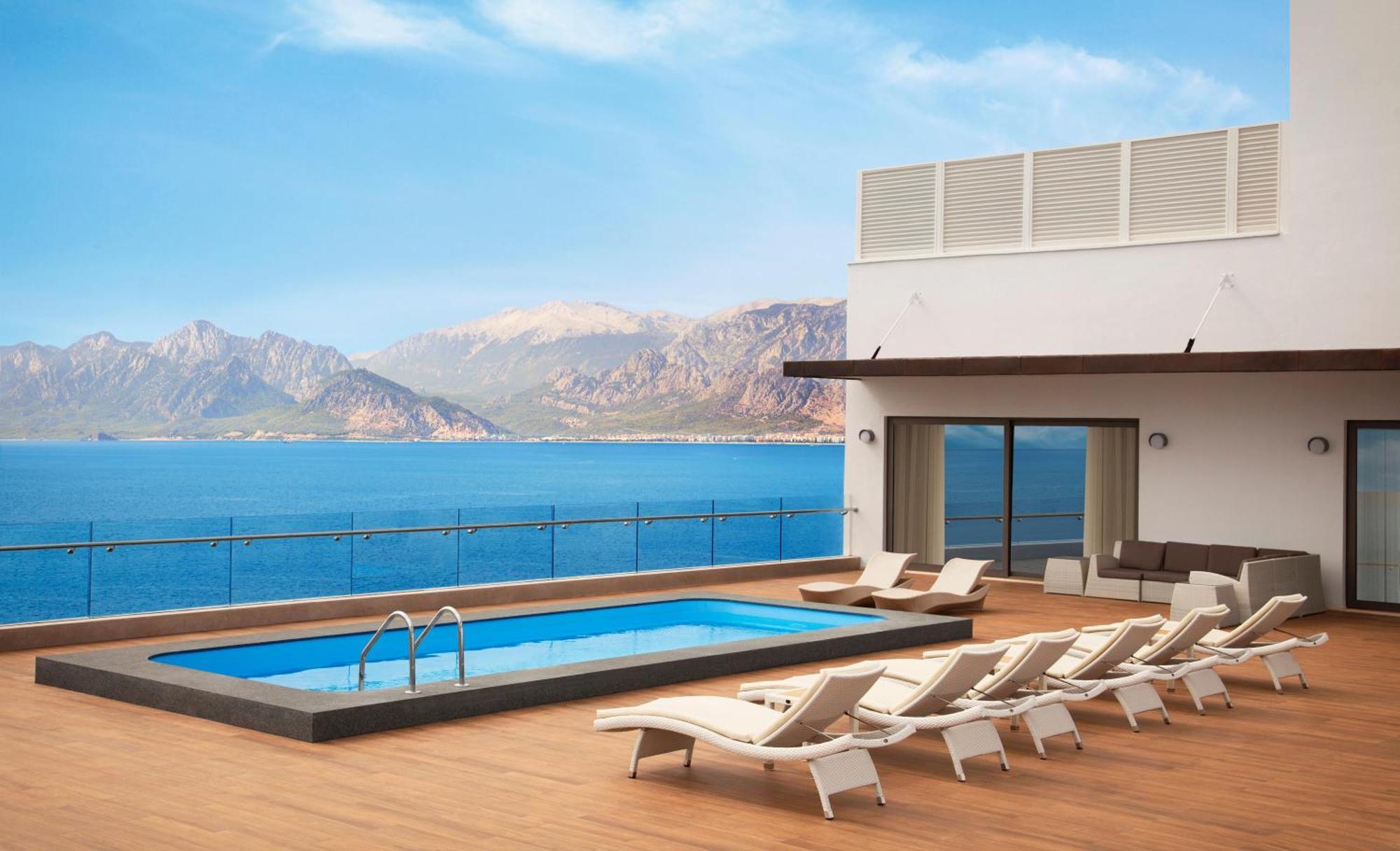 Hotel Akra Antalia Esterno foto Rooftop pool
